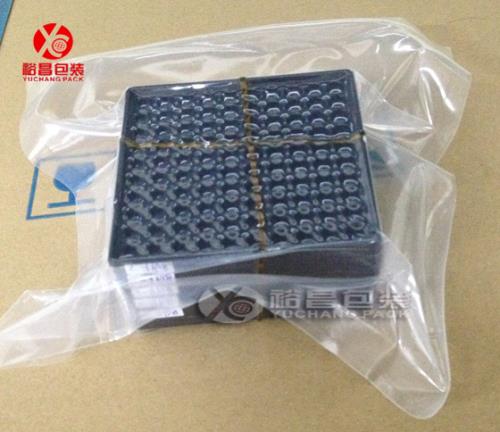 深圳真空包裝袋生產(chǎn)廠家真空包裝袋展示圖(www.wateredge.com.cn)